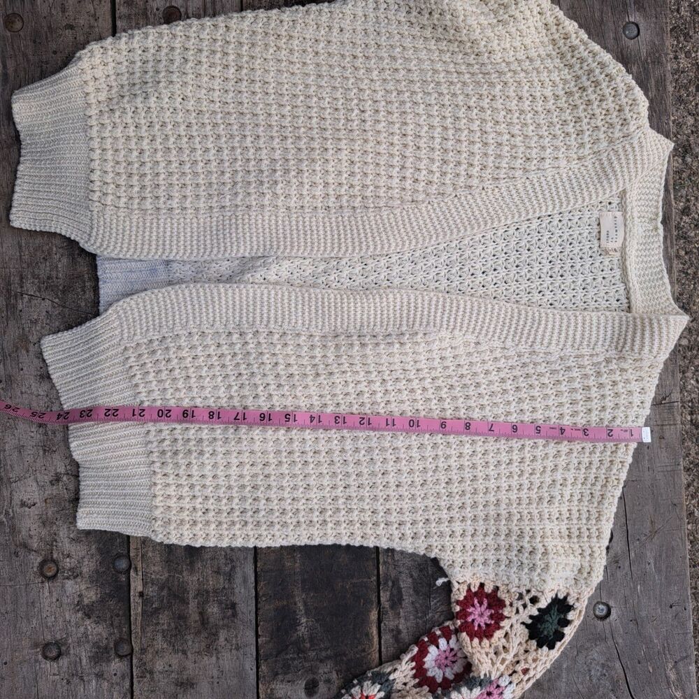 Dreamers by Debut Cream Crochet Granny Square Sleeve Cardigan Sweater M/Large - Picture 8 of 10